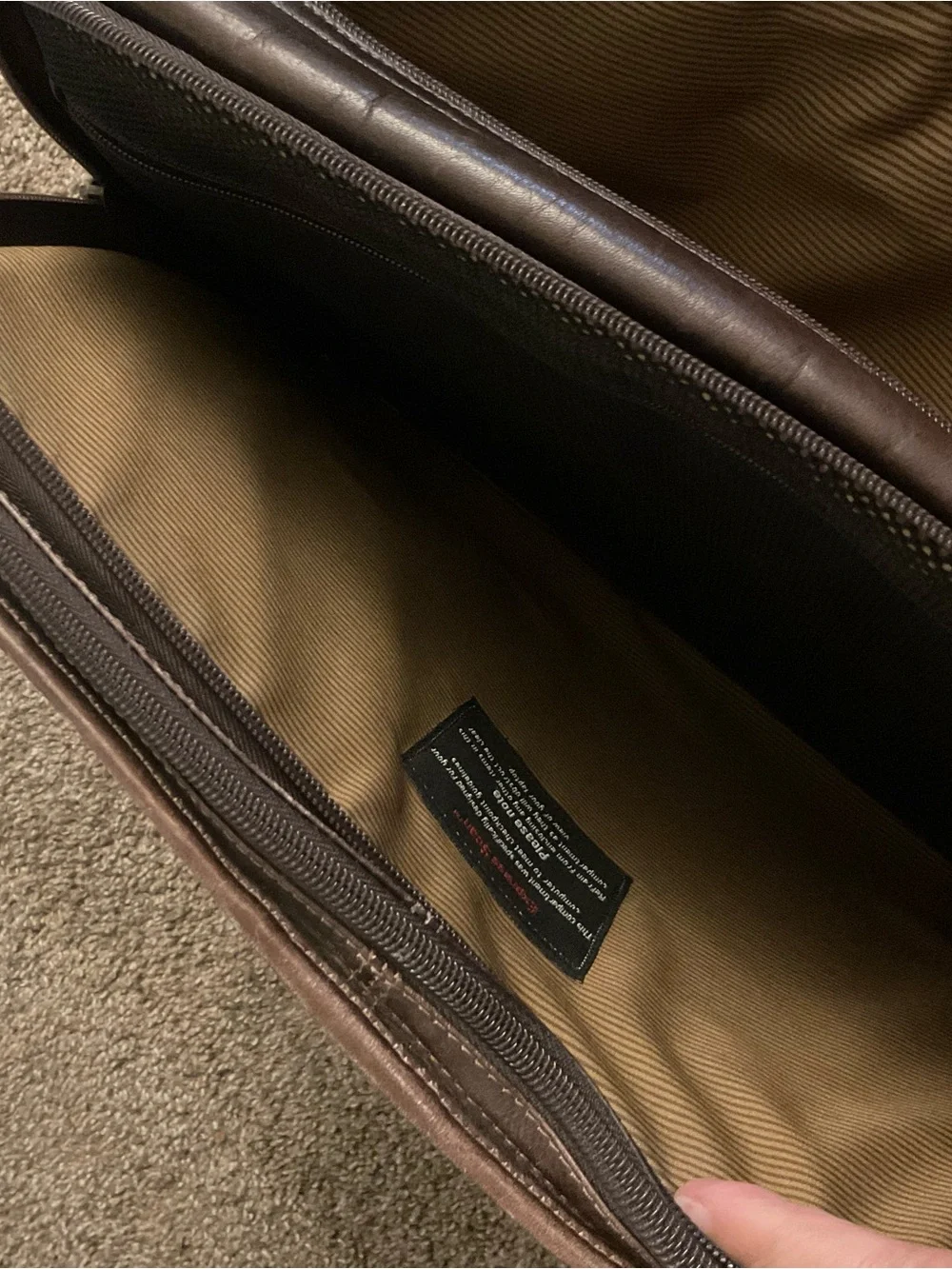 Dilana Santa Fe Leather Expandable Laptop Briefcase Messenger Bag